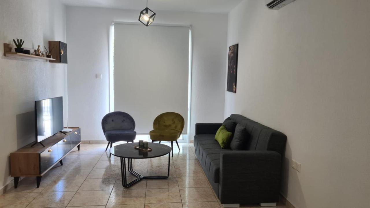 Laertis Apartments - By Imh Travel & Tours Paphos Kültér fotó