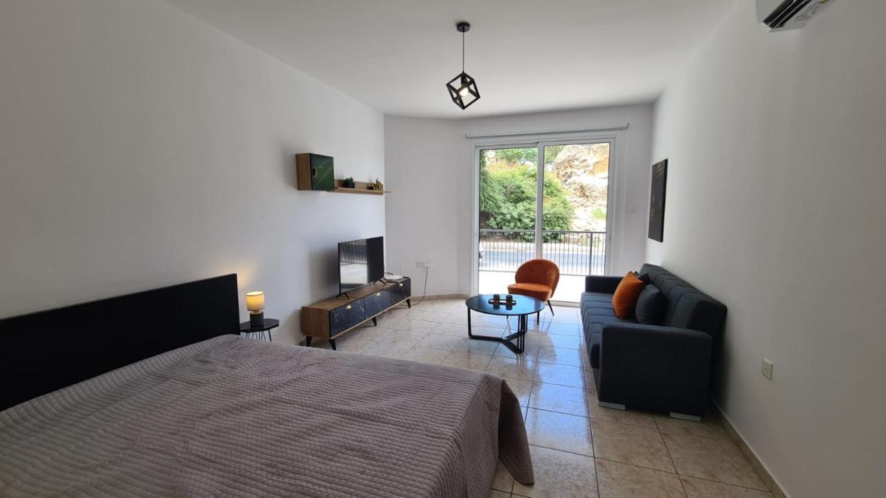 Laertis Apartments - By Imh Travel & Tours Paphos Kültér fotó