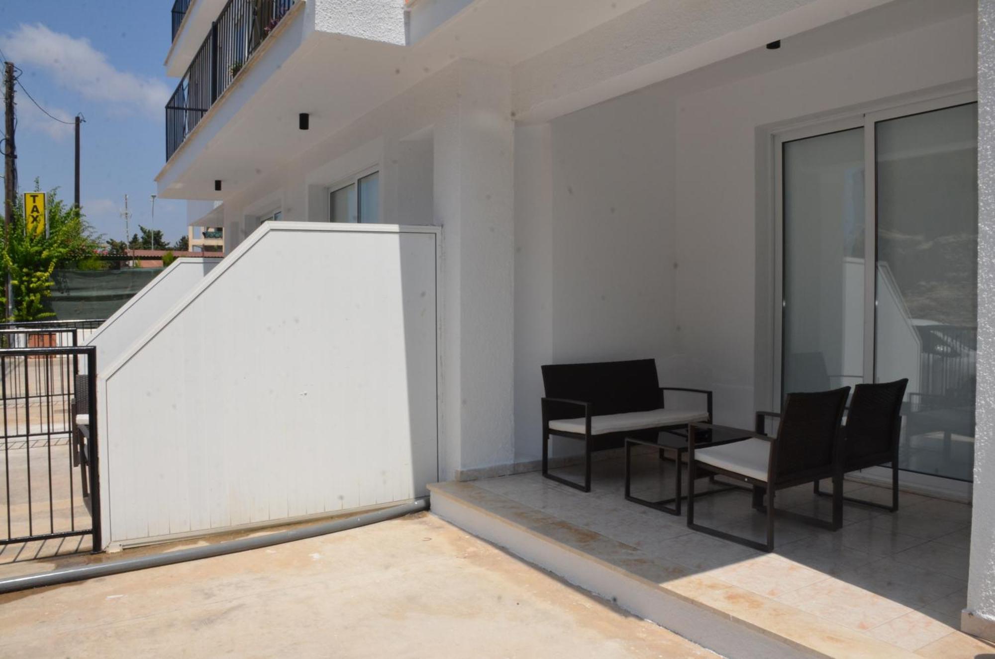 Laertis Apartments - By Imh Travel & Tours Paphos Kültér fotó