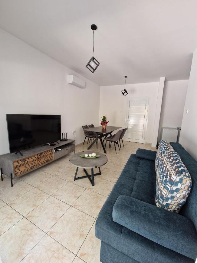 Laertis Apartments - By Imh Travel & Tours Paphos Kültér fotó